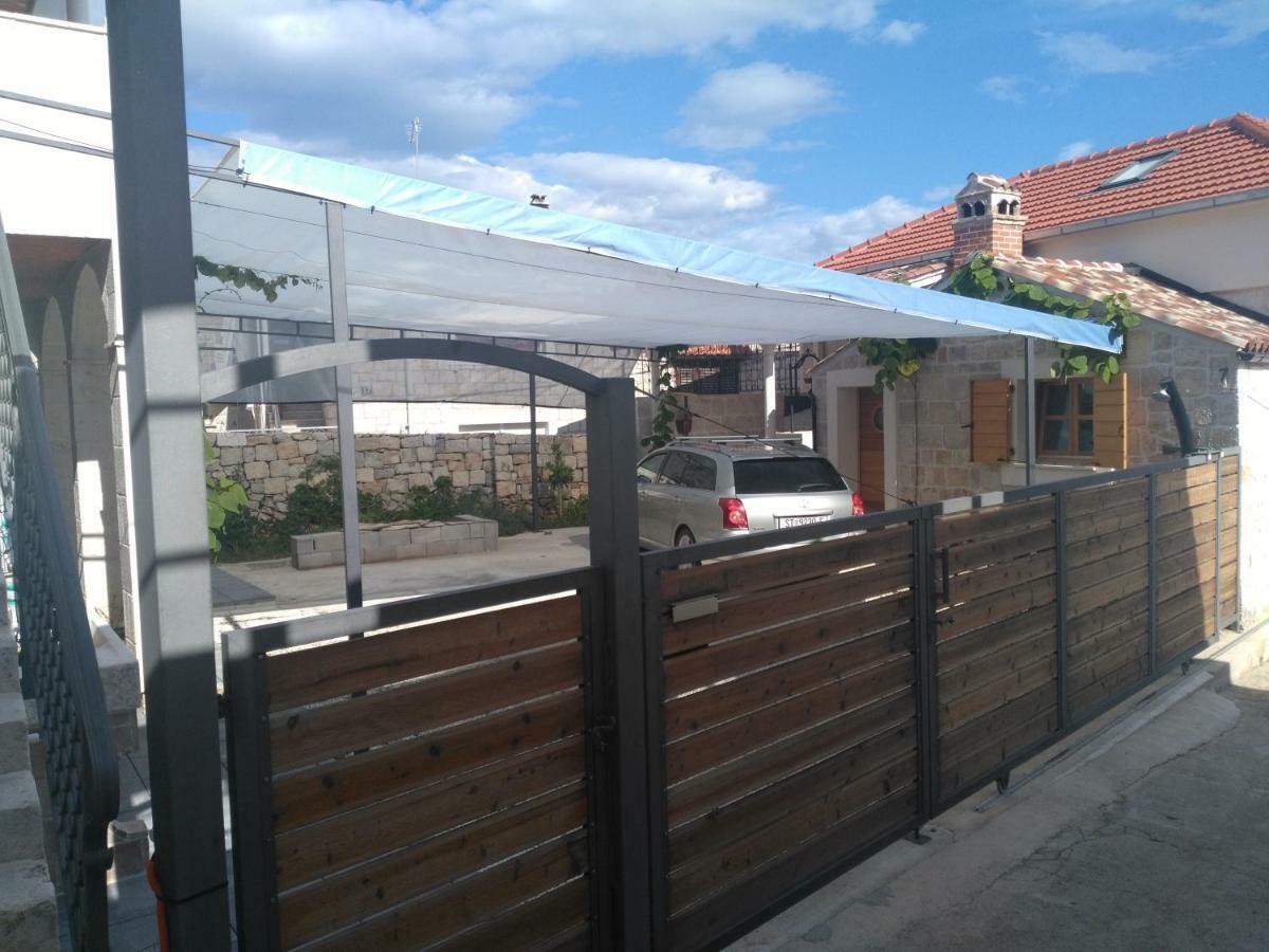 Apartment Buga سلاتين المظهر الخارجي الصورة