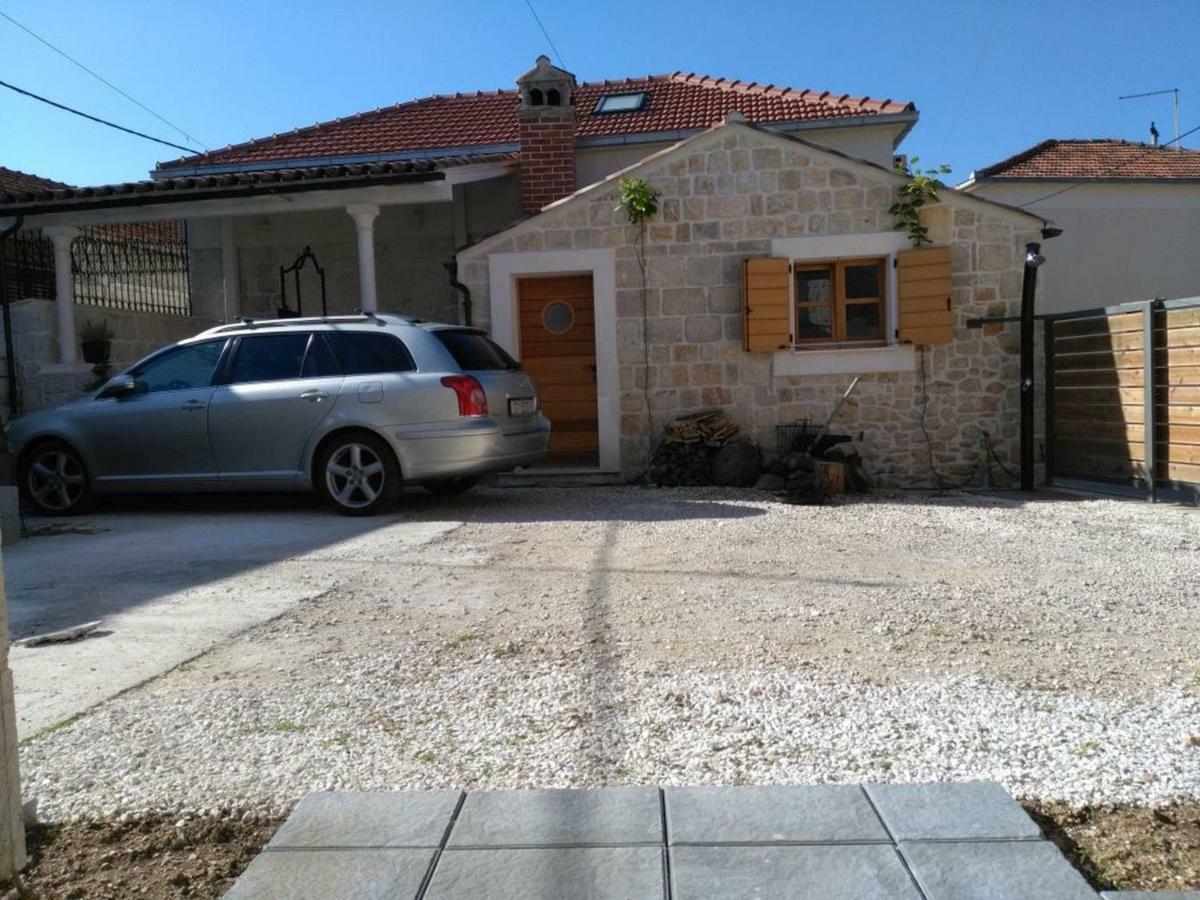 Apartment Buga سلاتين المظهر الخارجي الصورة
